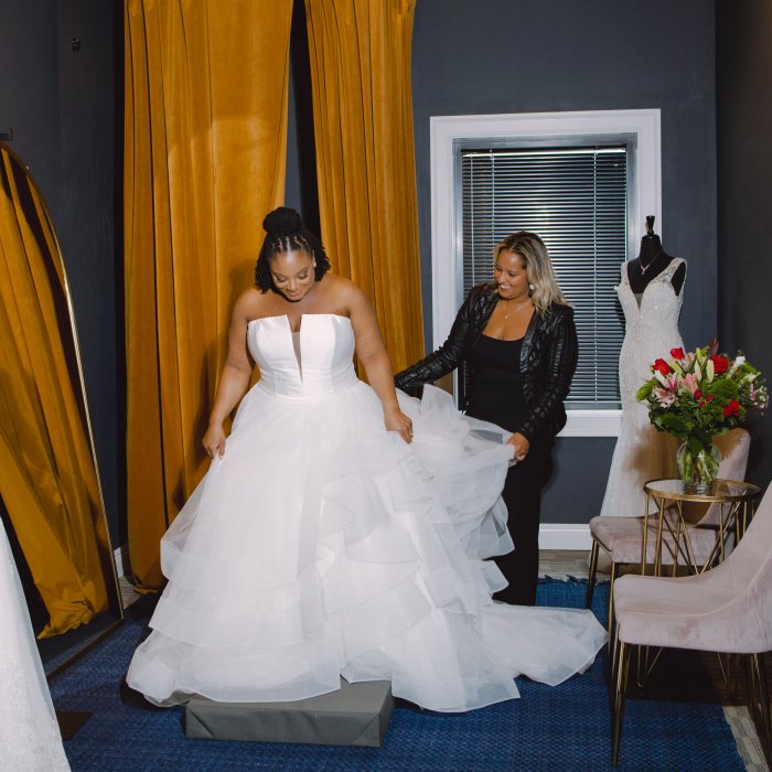 Show me a picture of a wedding dress