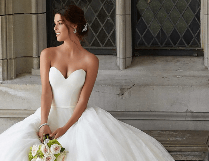 Wedding dresses strapless short